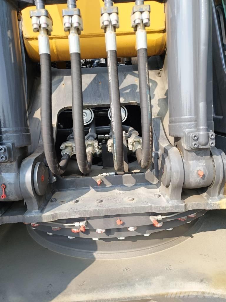 XCMG XE205GH 履带挖掘机