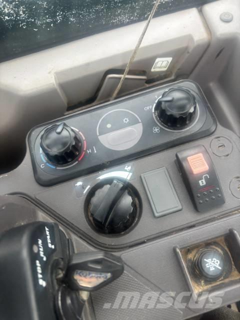 Kubota U 56-5 小型挖掘机