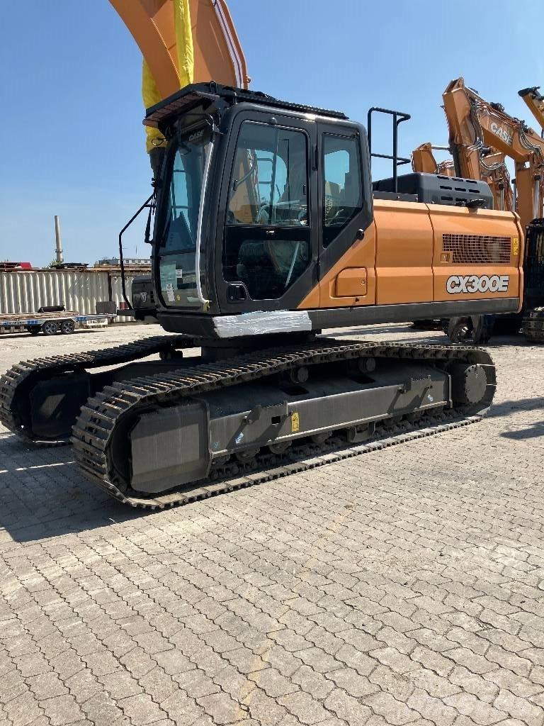 CASE CX300E 履带挖掘机