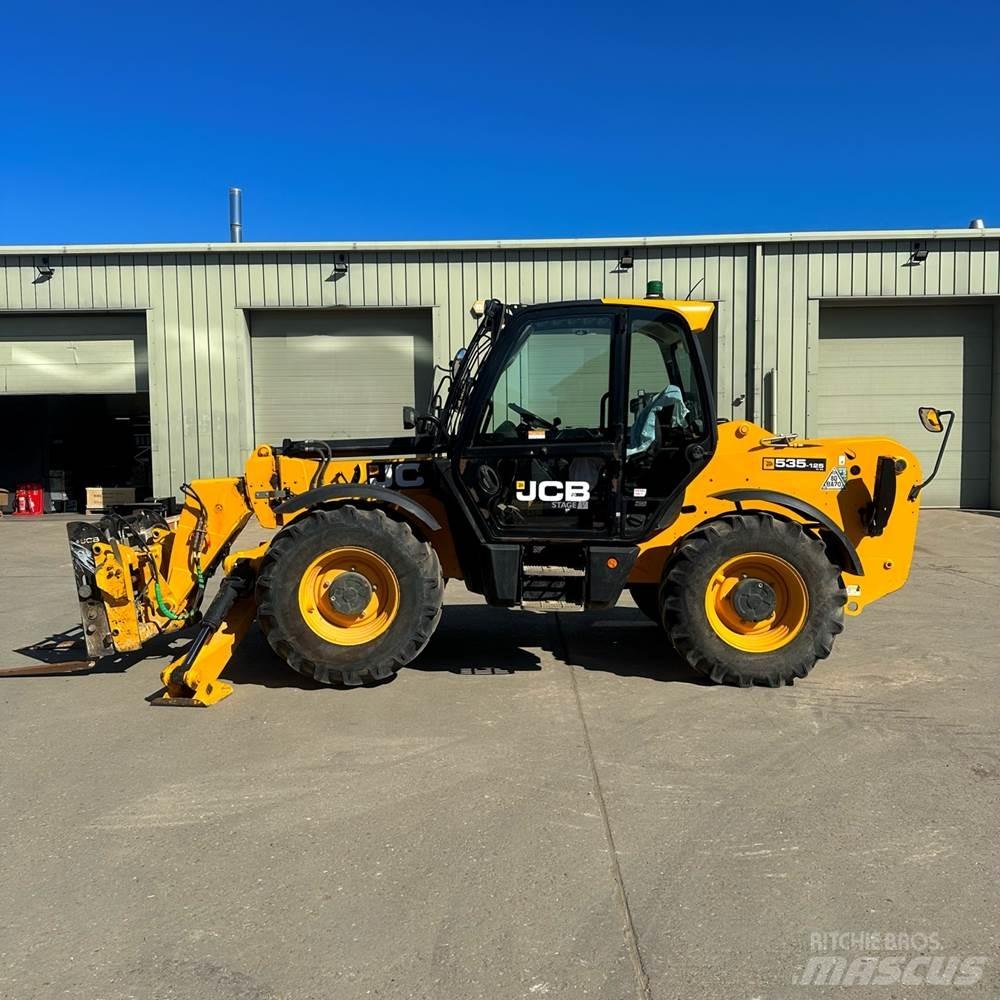 JCB 535V125 伸缩臂叉装车|叉装车