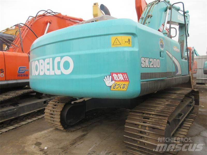 Kobelco SK200-8 履带挖掘机