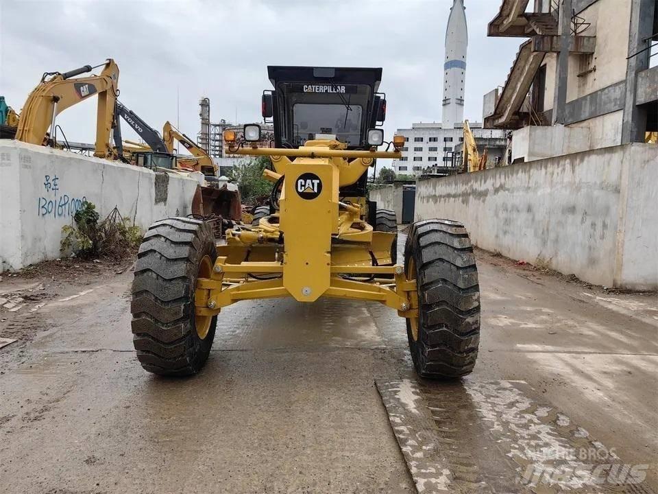 CAT 140K 平地机/推土机