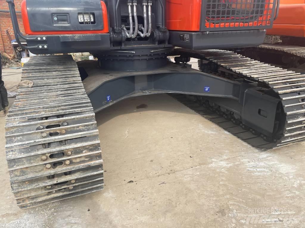Doosan DX225lc-9 履带挖掘机