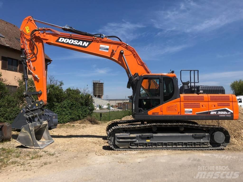 Doosan DX 300 LC-7 履带挖掘机