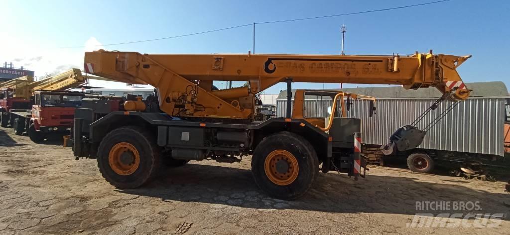 Liebherr 1030 越野轮胎起重机︳越野吊︳越野起重机︳移动式起重机