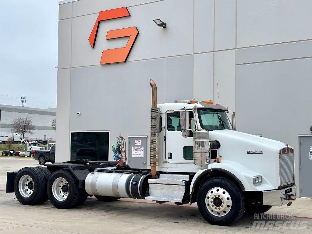 Kenworth T800 牵引车
