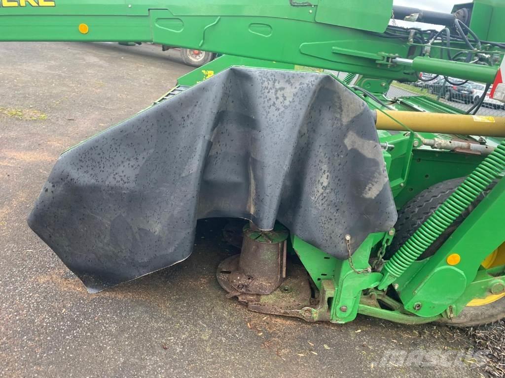 John Deere 730 装载牵引式割草机