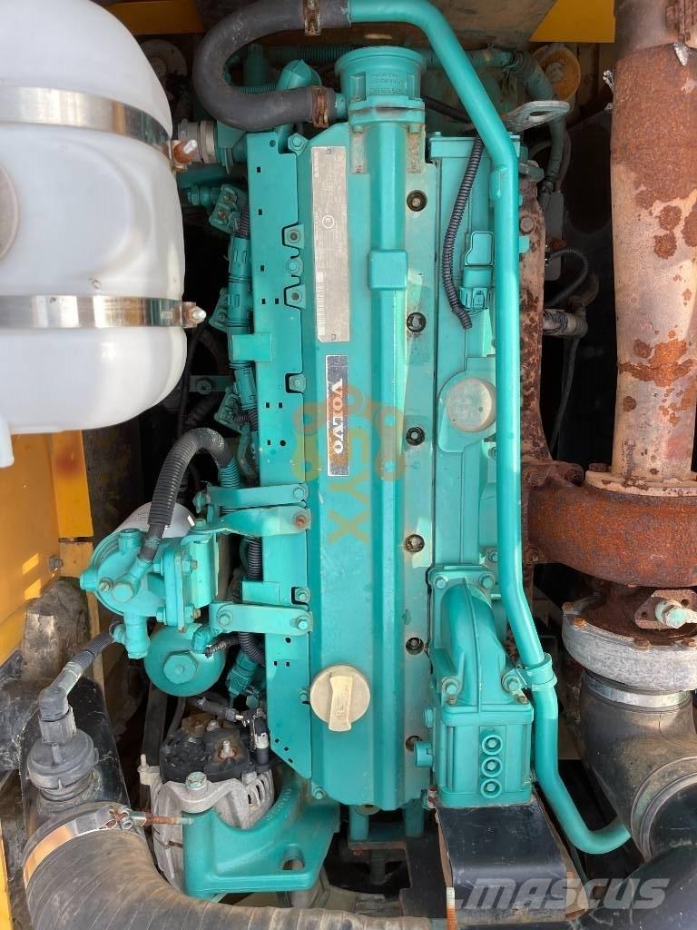 Volvo EC 210 B LC 履带挖掘机