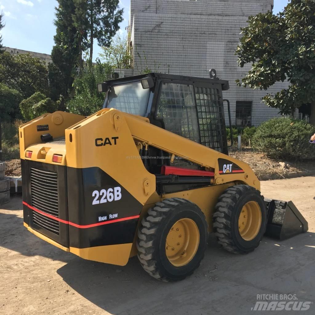 Cata-Dyne 226B 滑移装载机