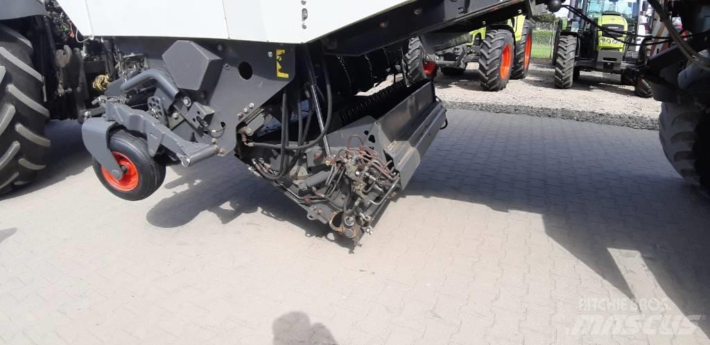 CLAAS Cargos 9500 自动装载拖车