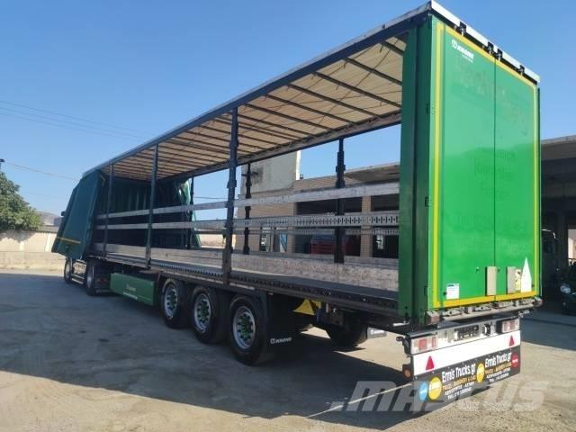 Krone SD 侧帘半挂车