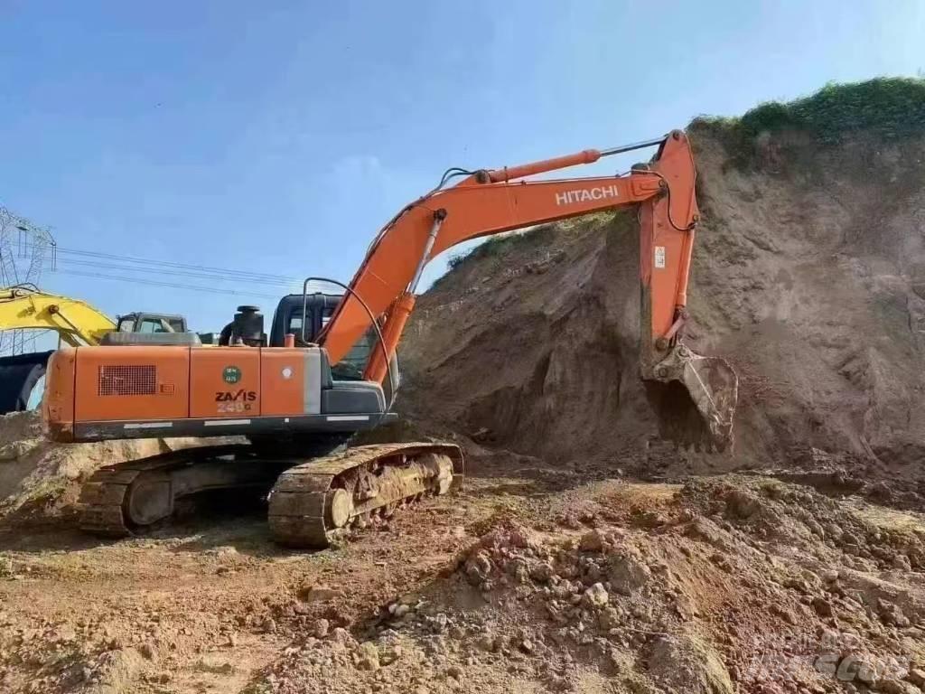 Hitachi ZX240 履带挖掘机