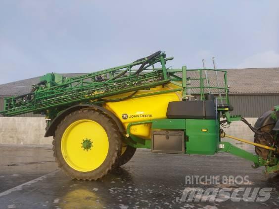 John Deere M952 牵引式喷雾机