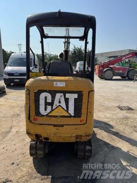 CAT 301.7 D 小型挖掘机