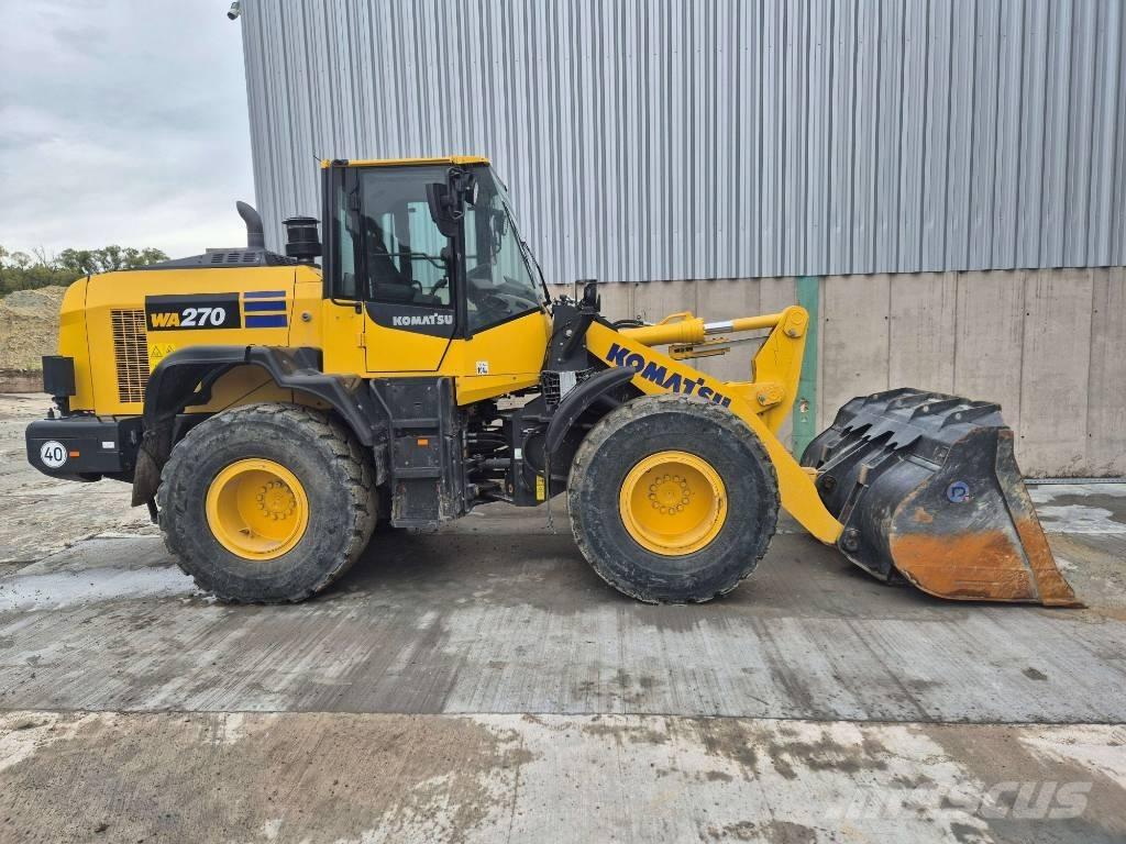 Komatsu WA 270-8 轮式装载机