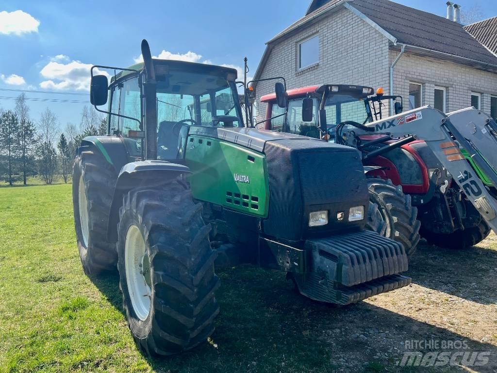 Valtra 8450 拖拉机/农用车