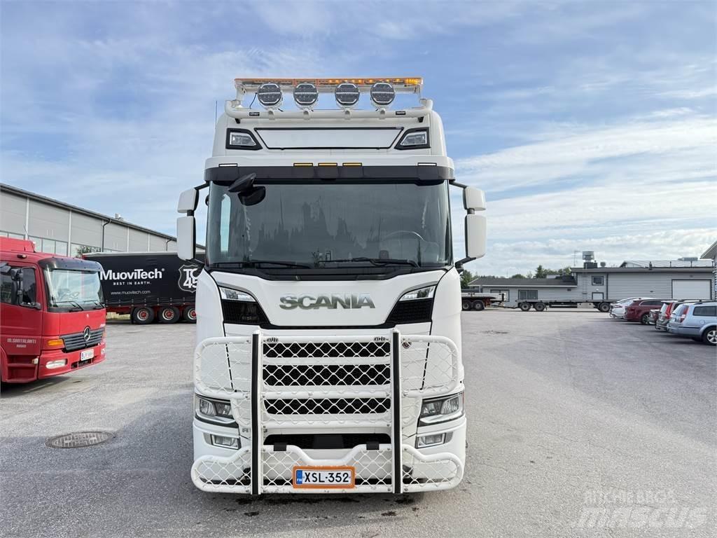 Scania R520 6X2 牵引车