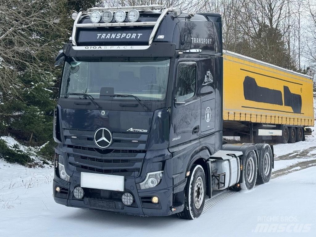 Mercedes-Benz Actros 牵引车