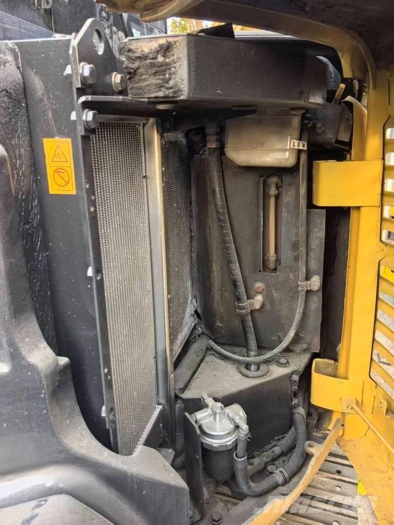 Komatsu PC 50 MR 小型挖掘机