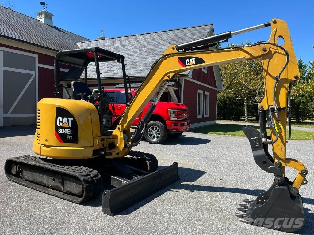 CAT 304 E 2 CR 小型挖掘机