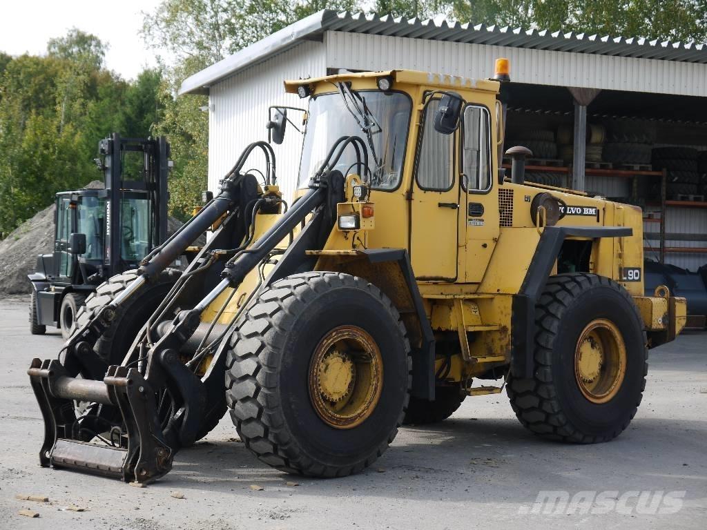 Volvo L 90 轮式装载机