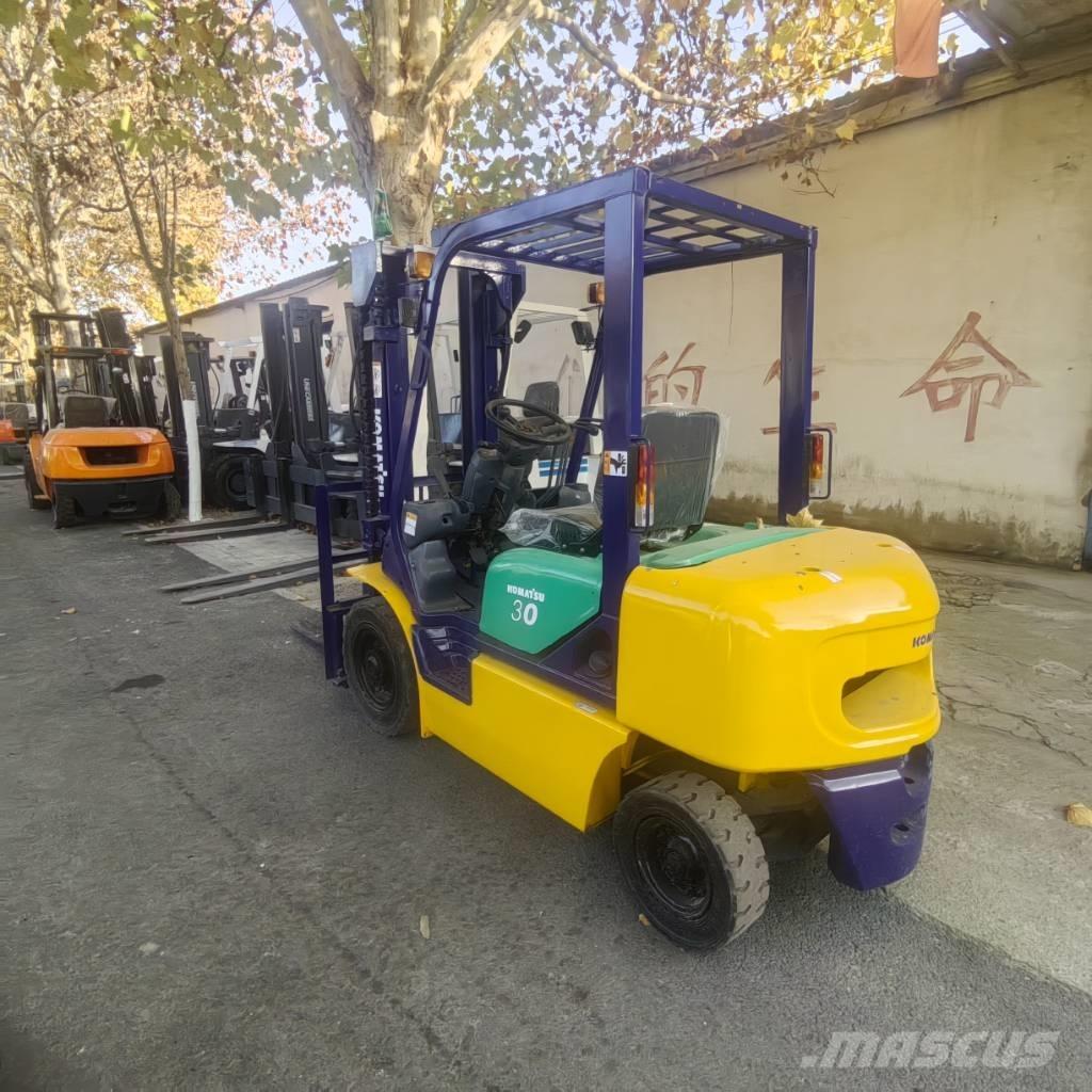  小松叉车 3t 柴油叉车