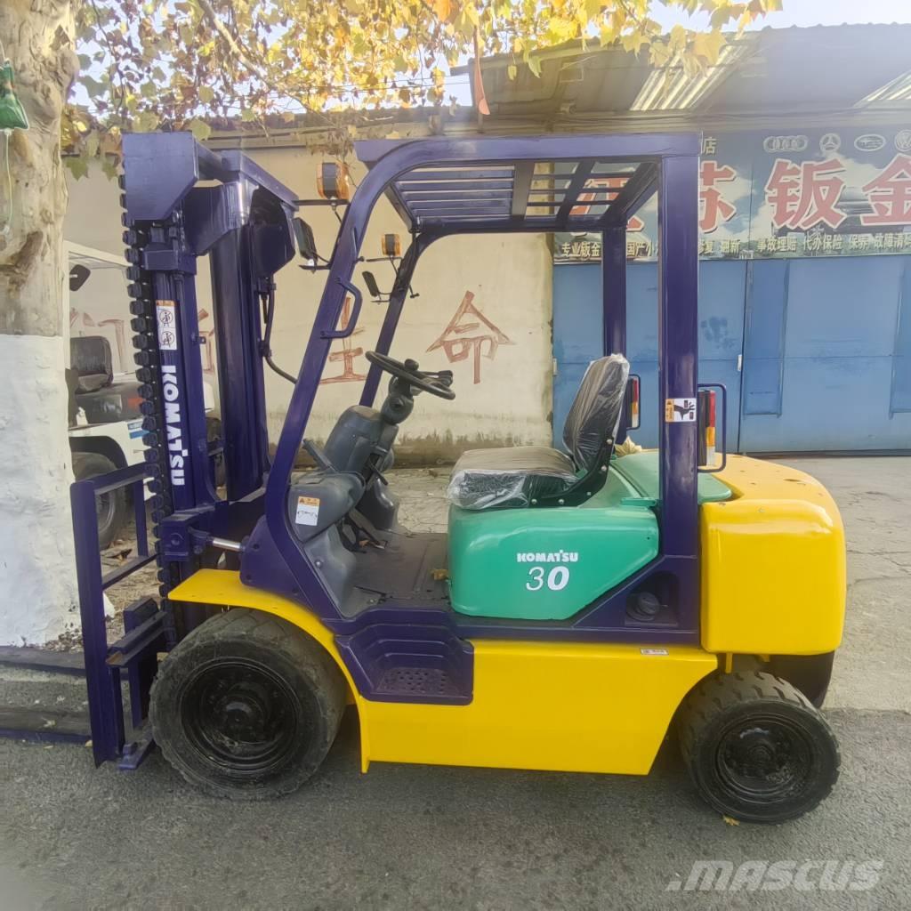  小松叉车 3t 柴油叉车