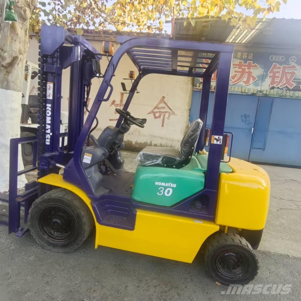  小松叉车 3t 柴油叉车