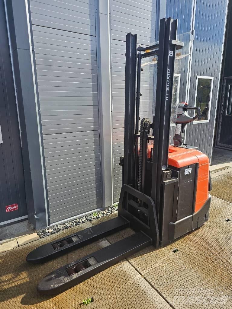 BT SPE 125 4150mm 手推堆垛车