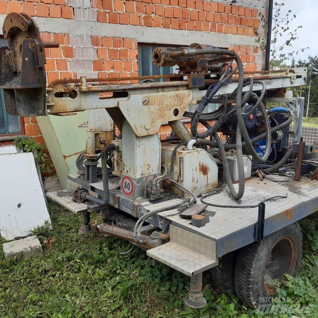  vrtalni stroj ab 小型钻机
