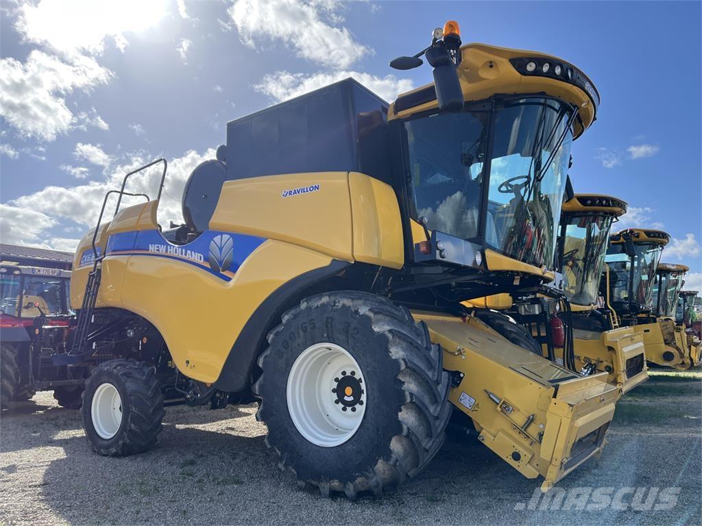 New Holland CX6.80 联合收割机
