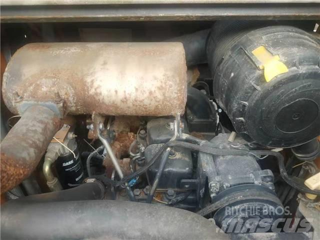 CASE 440H 滑移装载机