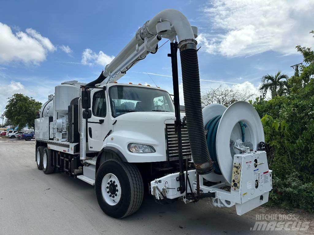 Freightliner M2 组合/真空油槽车