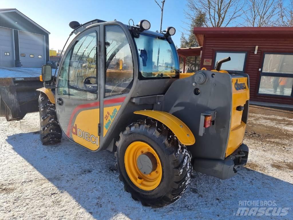 Dieci Mini Agri 25.6 伸缩轮式装载机