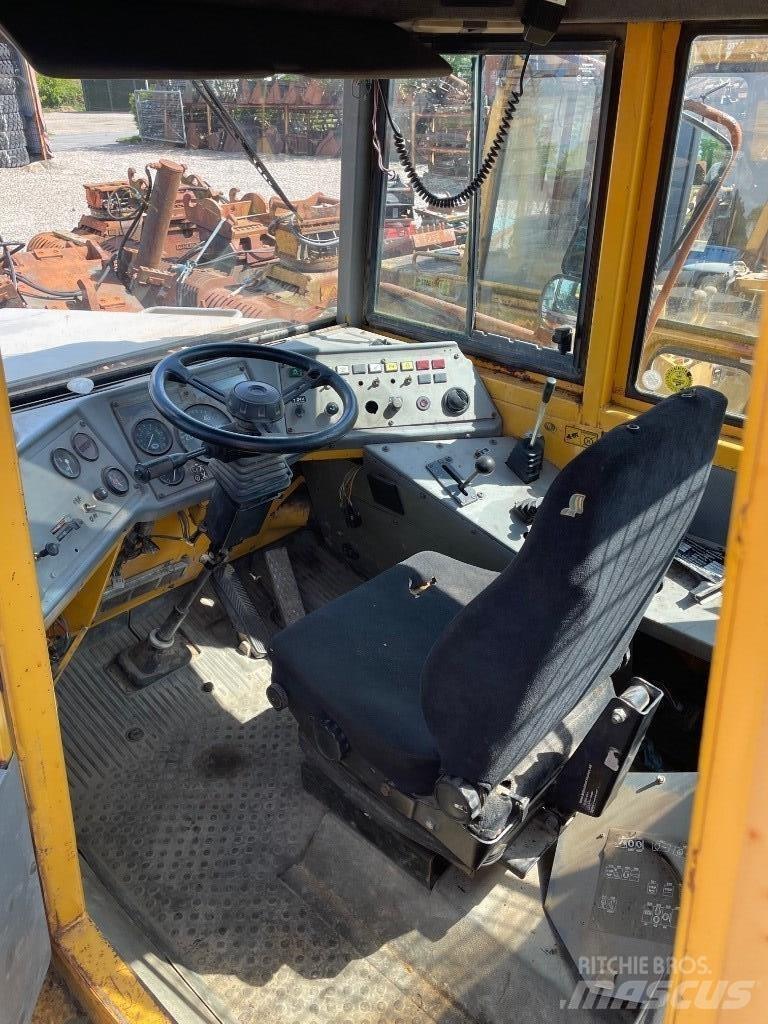 Volvo A20C 铰接式自卸车