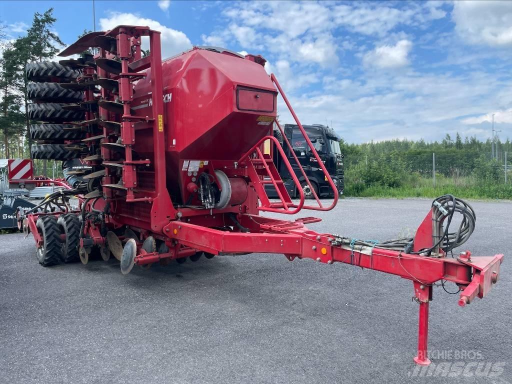 Horsch Pronto 6 DC 多功能条播机