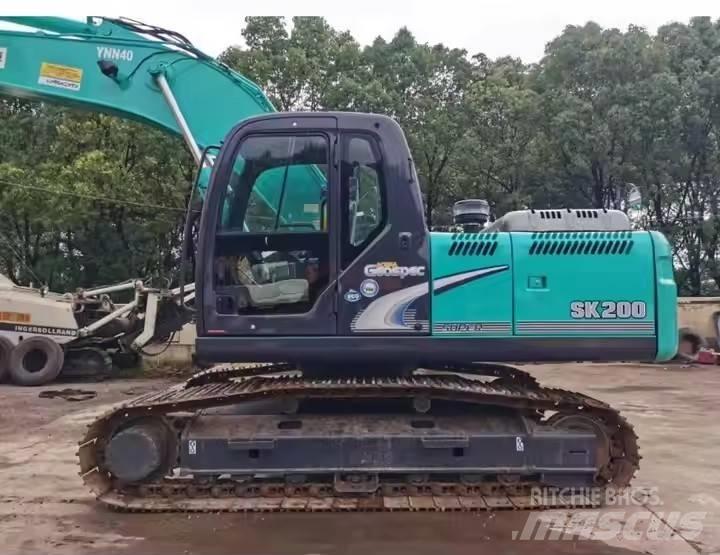 Kobelco SK200 履带挖掘机