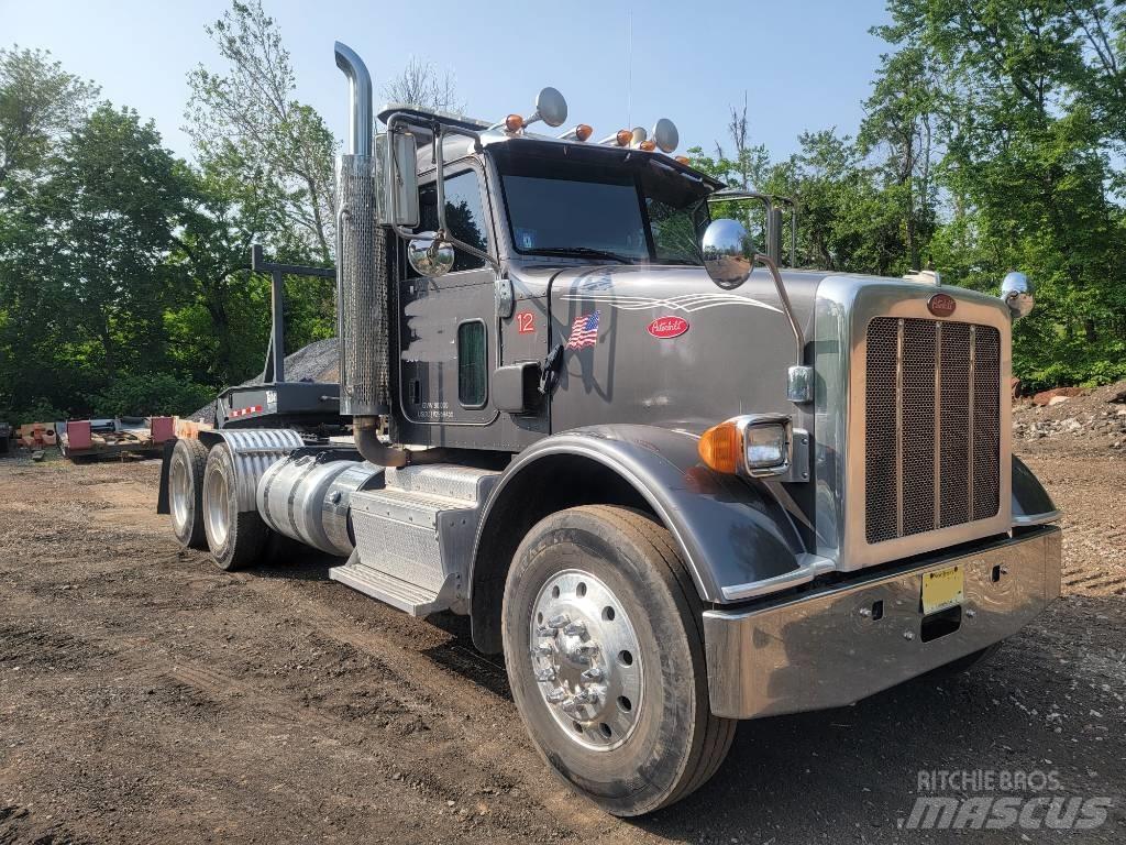 Peterbilt 365 牵引车