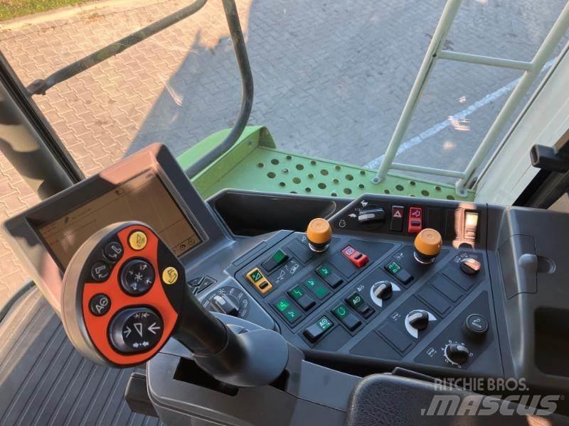 CLAAS LEXION 600 联合收割机
