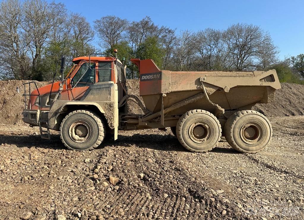 Doosan DA 30 铰接式自卸车