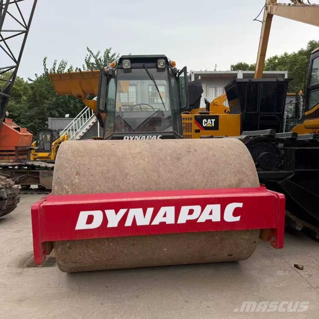 Dynapac CA 30 D 单轮压路机
