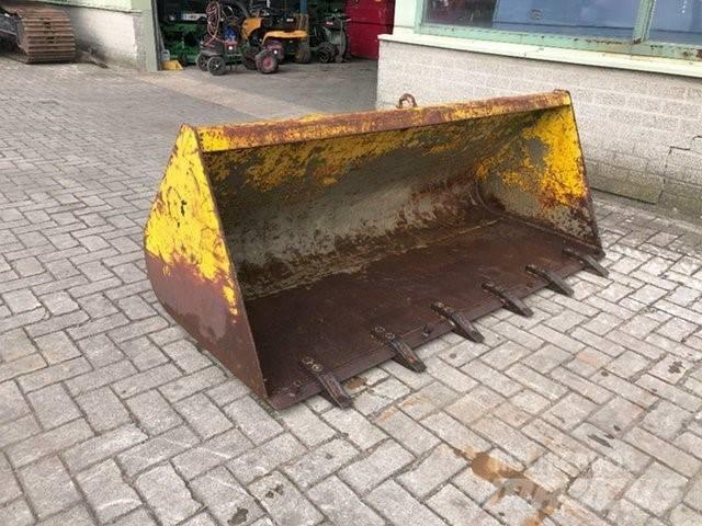 Manitou Tanden bak 挖斗