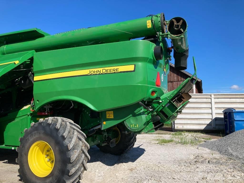 John Deere S790 联合收割机