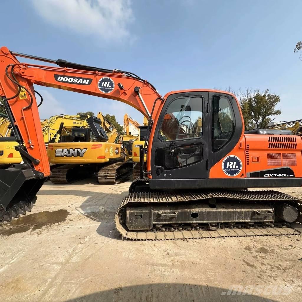 Doosan DX140LC-9C 履带挖掘机