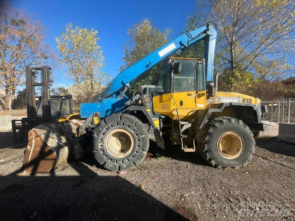 Komatsu WA 200 PT-5 轮式装载机