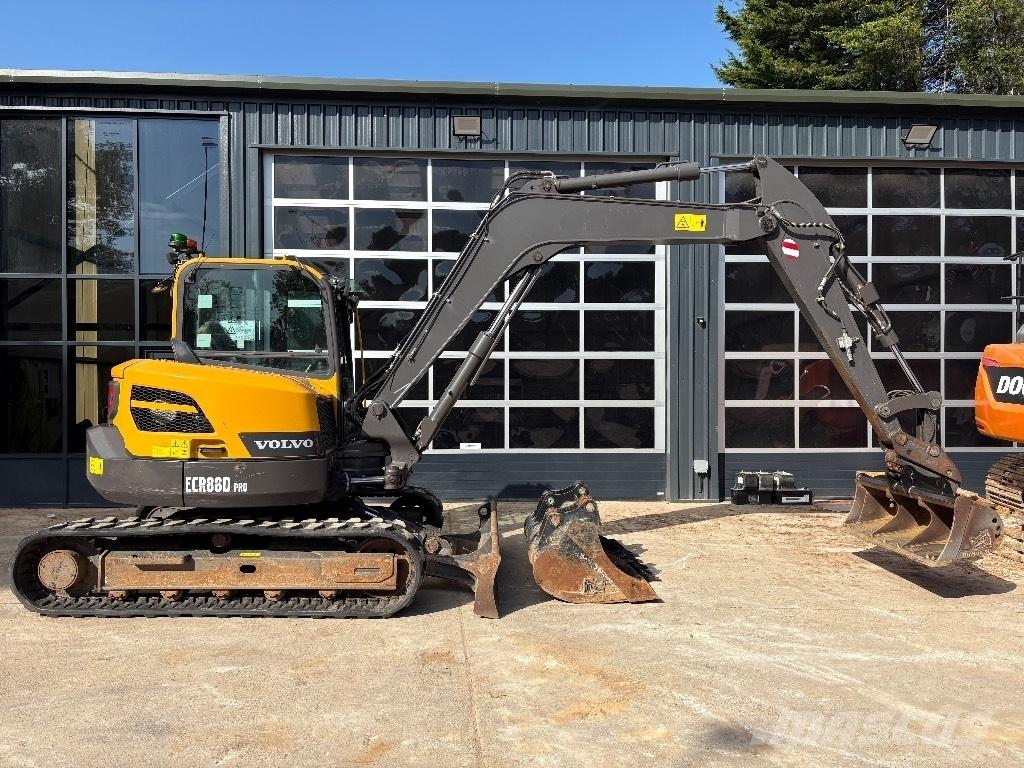 Volvo ECR 88 D PRO 中型挖掘机