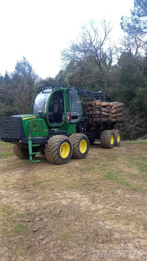 John Deere 1110 E 集运机