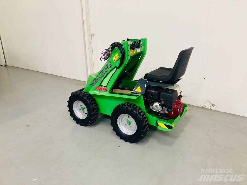 Avant 313 S 滑移装载机