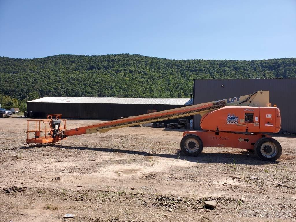 JLG 800 S 越野叉车|叉装车