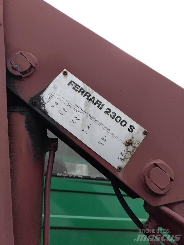 Ferrari 2300 nosturi 随车折臂吊